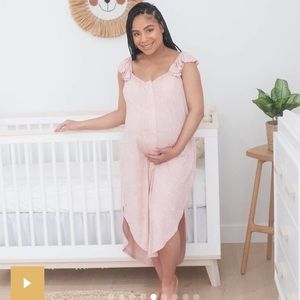 NWT Kindred Bravely ruffle strap labor & delivery gown